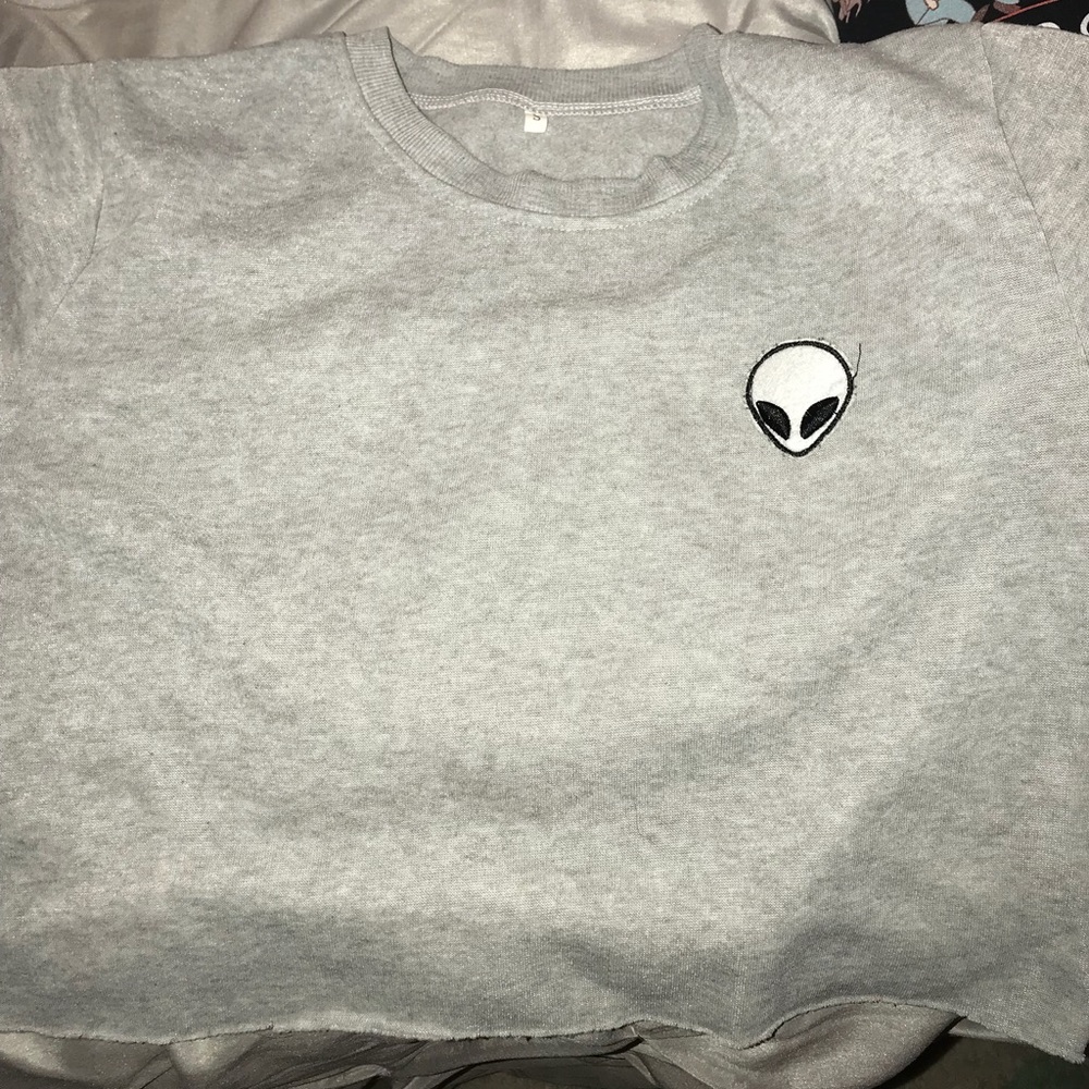 Cropped Alien Sweatshirt